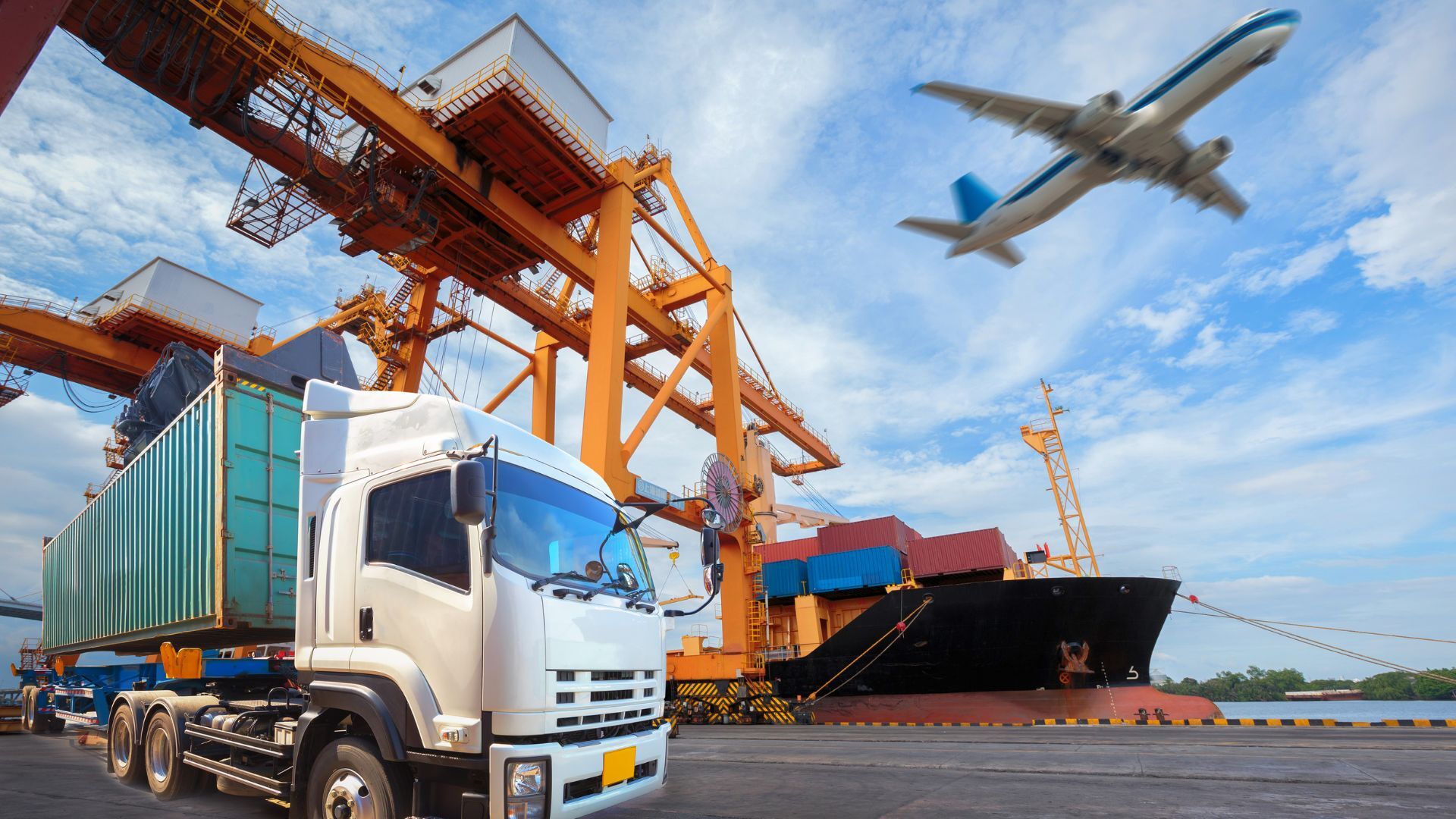 logistics-and-customer-service.jpg logistics-and-customer-service.jpg